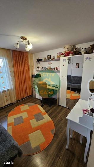 Casa de vanzare,mobilata si utilata zona Horia - 7