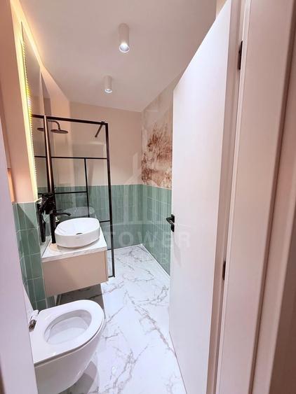 Apartament cu 2 camere decomandat, mobilat în Central