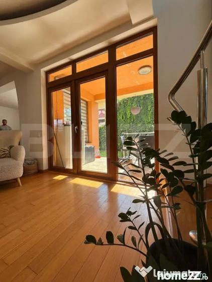 Casă cu 4 camere cu Teren 330 Mp în Central