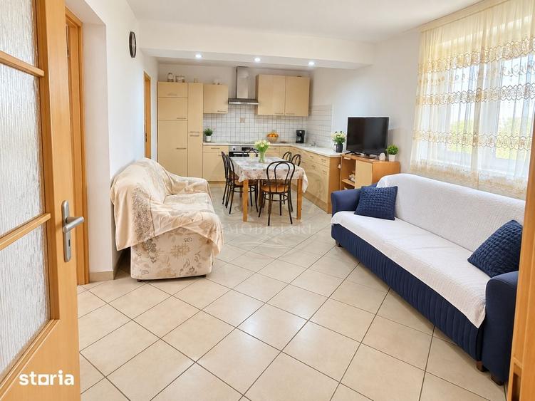 Casă cu 7 camere cu Teren 1500 Mp în Sâncel