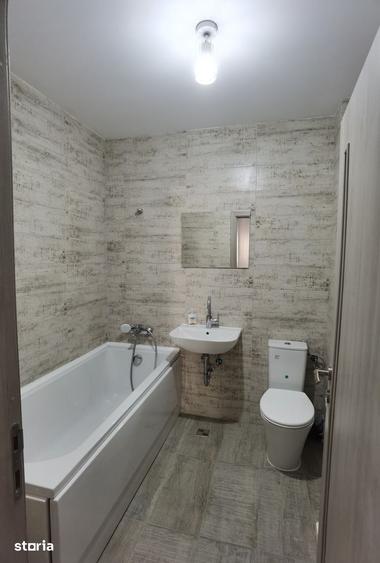 Apartament cu 3 camere decomandat în Berceni