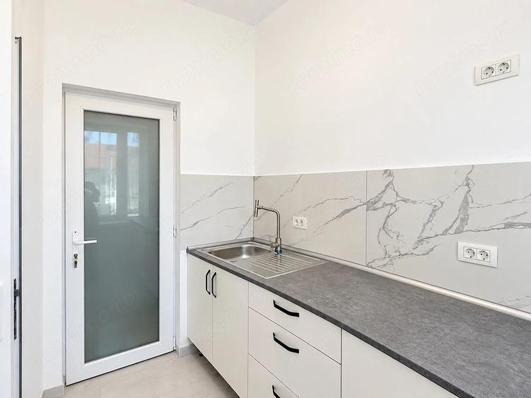 Apartament 2 camere, recent renovat, etaj 1, Bulevardul Revolutiei - 16