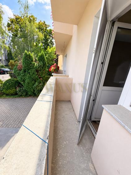 Casă individuală cu 6 camere cu Teren 265 Mp în Central