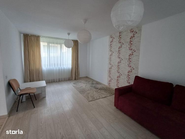 Casă cu 4 camere cu Teren 100 Mp în Valea Adâncă