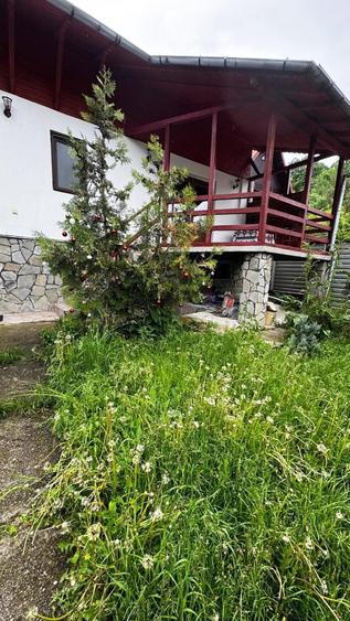 Casă cu 6 camere cu Canalizare în Exterior Vest