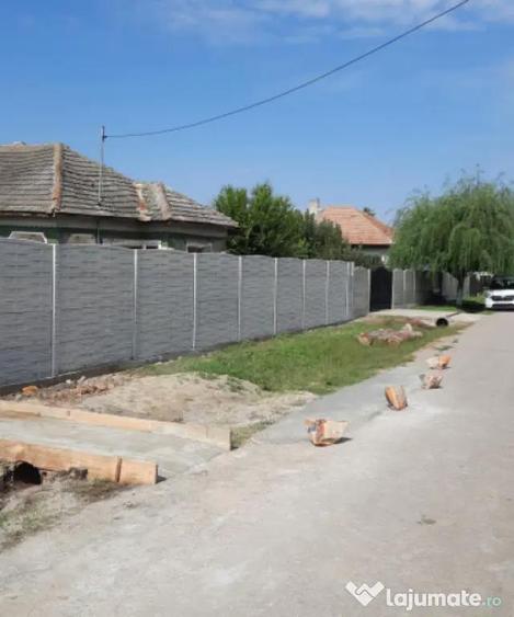 Teren intravilan, 1310 mp, stradal,construc?ie demolabila, - 2