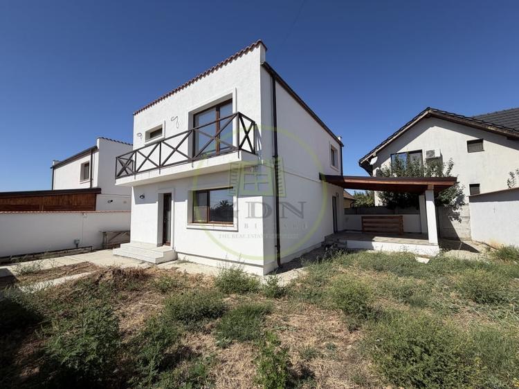 Casă individuală cu 5 camere cu Teren 246 Mp în Preajba