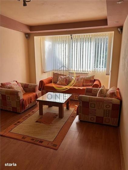 Apartament cu 3 camere semidecomandat în Bălcescu