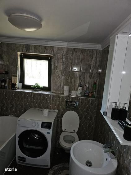 Casă cu 4 camere în Mănăstirea Doamnei