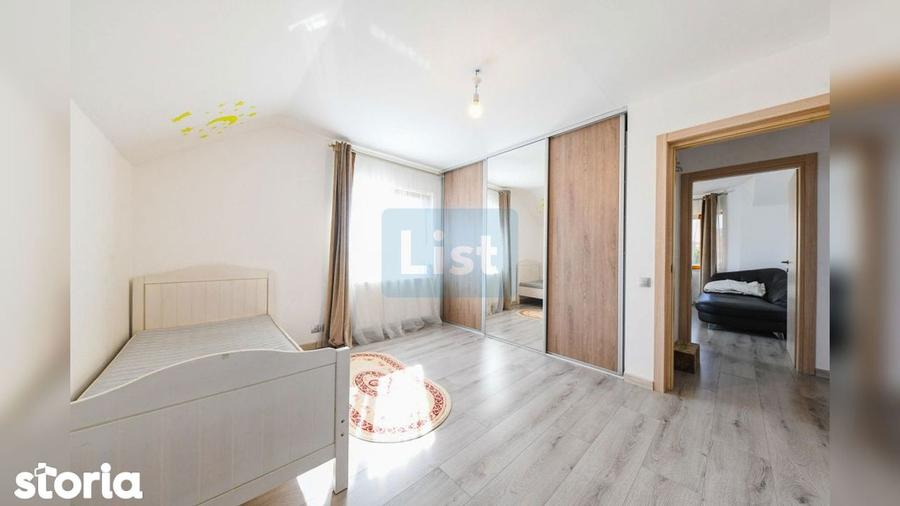 Casă cu 5 camere cu Teren 1500 Mp în Apahida