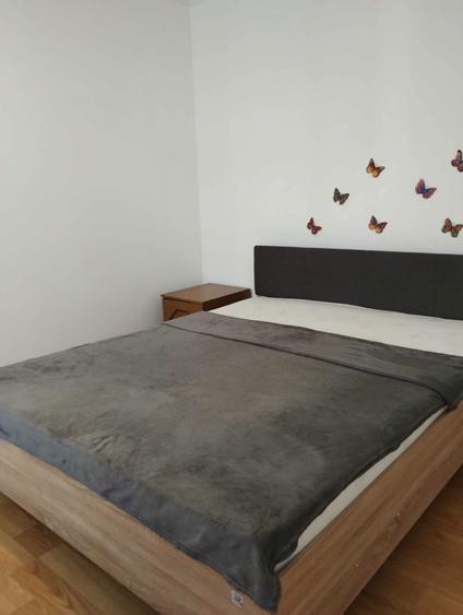 Apartament cu 2 camere semidecomandat în Micro 15