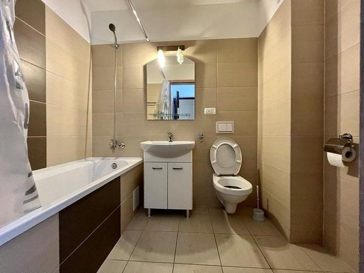 Apartament cu 3 camere decomandat în Gării
