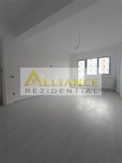 Apartament cu 2 camere decomandat în Metalurgiei