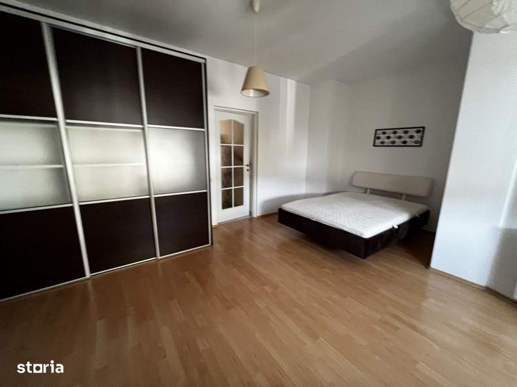 Apartament cu 3 camere decomandat în Bună Ziua