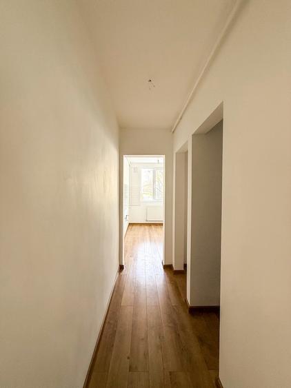 Apartament cu 2 camere decomandat în Drumul Taberei — fotografia 3