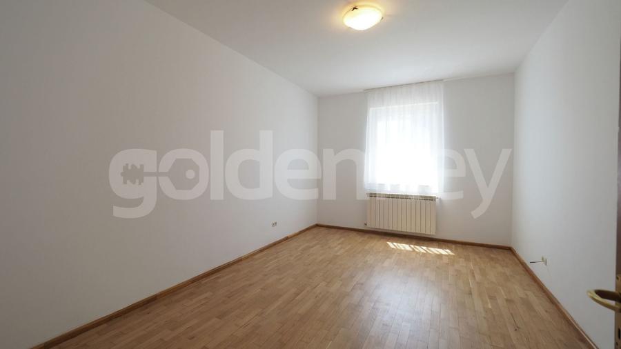 Vilă cu 5 dormitoare | piscina | 550mp gradina | garaj dublu - 7