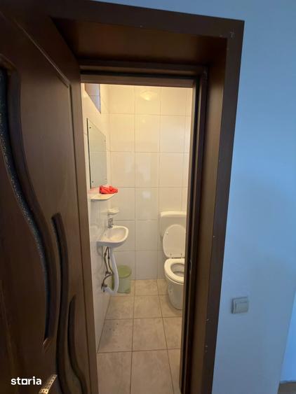 Casă cu 5 camere cu Teren 280 Mp în 1 Mai