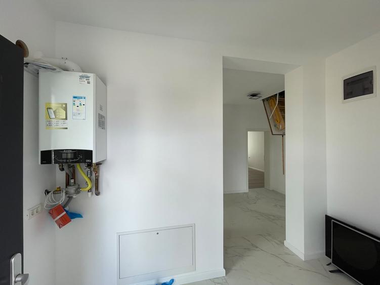 Duplex cu 3 camere cu Teren 390 Mp în Covaci