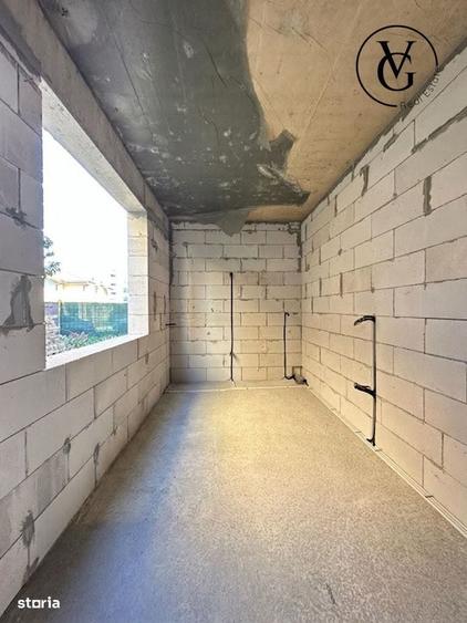 Apartament cu 3 camere decomandat în Palazu Mare
