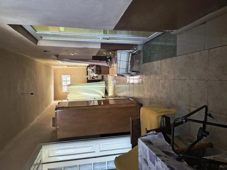 Casă cu 3 camere cu Teren 2900 Mp în Gavojdia