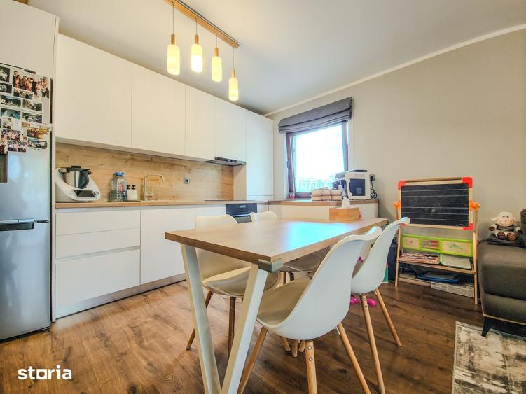 Apartament cu 3 camere semidecomandat în Europa