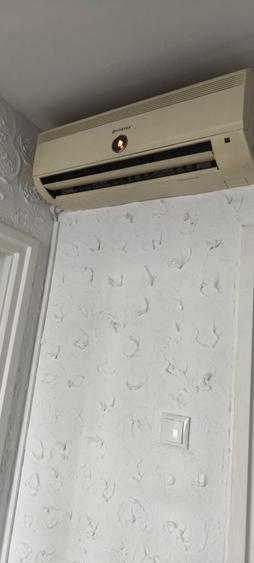 Apartament cu 2 camere decomandat în Eroii Revoluției