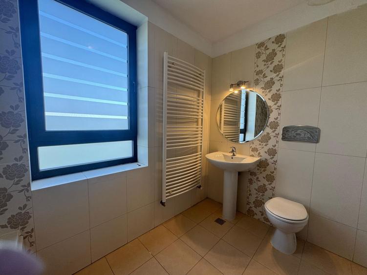 Apartament cu 2 camere semidecomandat, mobilat în Băneasa
