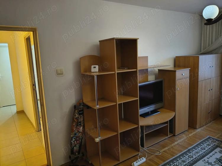 Apartament cu 2 camere decomandat în Complex Studențesc