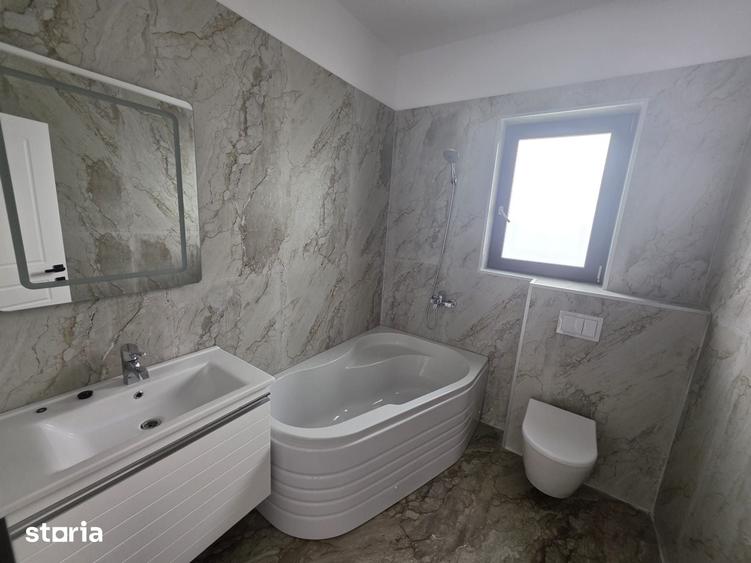 Casă cu 4 camere cu Teren 420 Mp în Centrul Civic