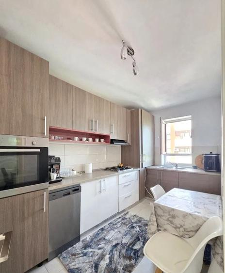 Apartament cu 2 camere decomandat în Avantgarden