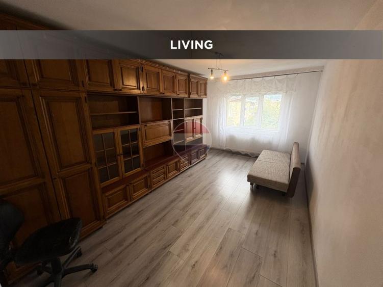 Apartament cu 2 camere decomandat, mobilat în Republicii