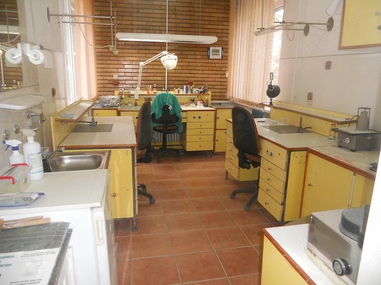 Spațiu comercial, de 15 mp, în Central