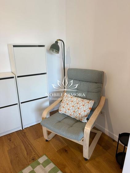 Apartament cu 2 camere semidecomandat, mobilat în Central