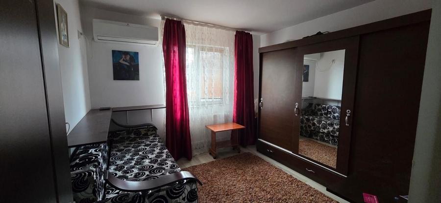 Garsonieră decomandată în Central