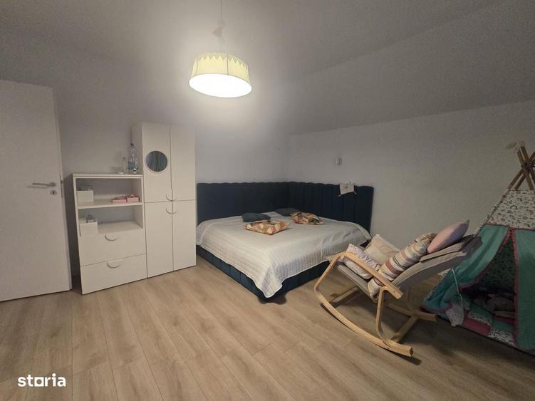Casă cu 4 camere cu Teren 1239 Mp în Central