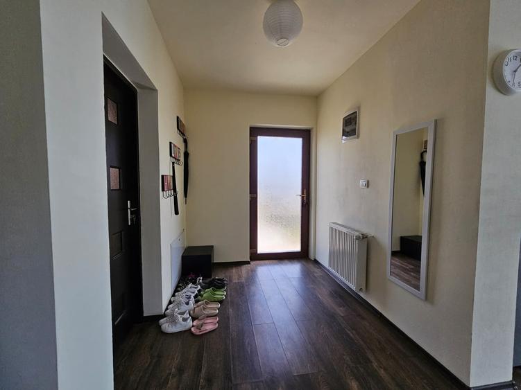 Casă individuală cu 5 camere cu Teren 605 Mp în Moșnița Nouă