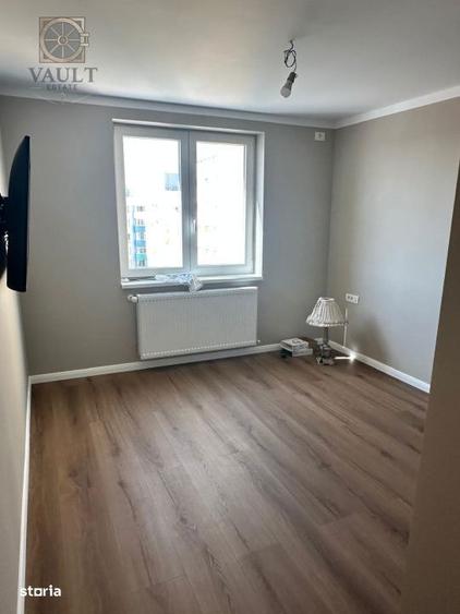 Apartament cu 4 camere semidecomandat, mobilat în Rahova