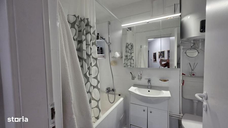Apartament cu 3 camere în Pantelimon