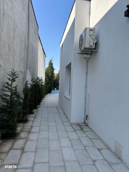 Casă cu 4 camere în Lunei