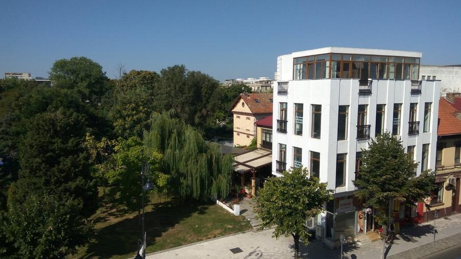 Spațiu comercial, de 350 mp, în Ultracentral