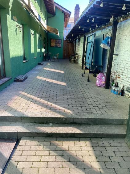 Spațiu comercial, de 385 mp, în Aiud