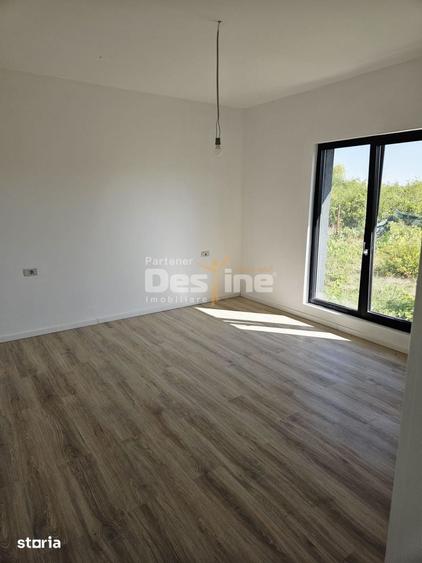 Casa de vanzare 80 mp | 3 camere | Zona Visan | Loc parcare in curte | - 12