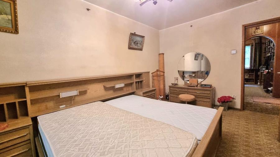 Apartament cu 3 camere decomandat în Tineretului