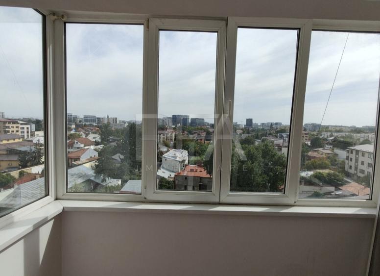Apartament cu 3 camere decomandat, mobilat în Crângași