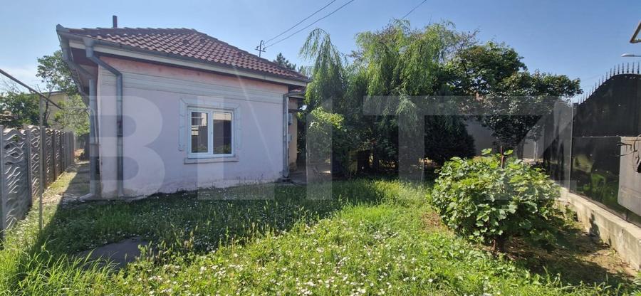 Casă individuală cu 3 camere cu Canalizare în Bariera Vâlcii