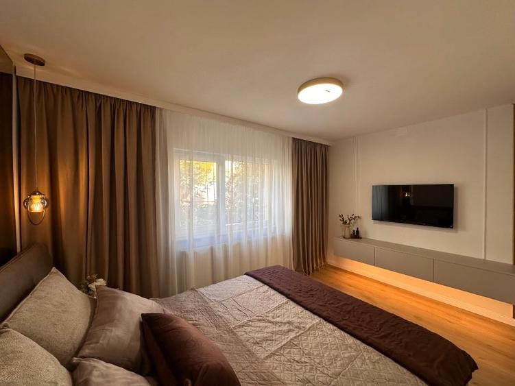 Apartament cu 2 camere semidecomandat, mobilat în Calea București