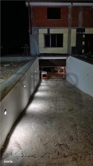 Casă cu 4 camere cu Teren 1000 Mp în Nojorid