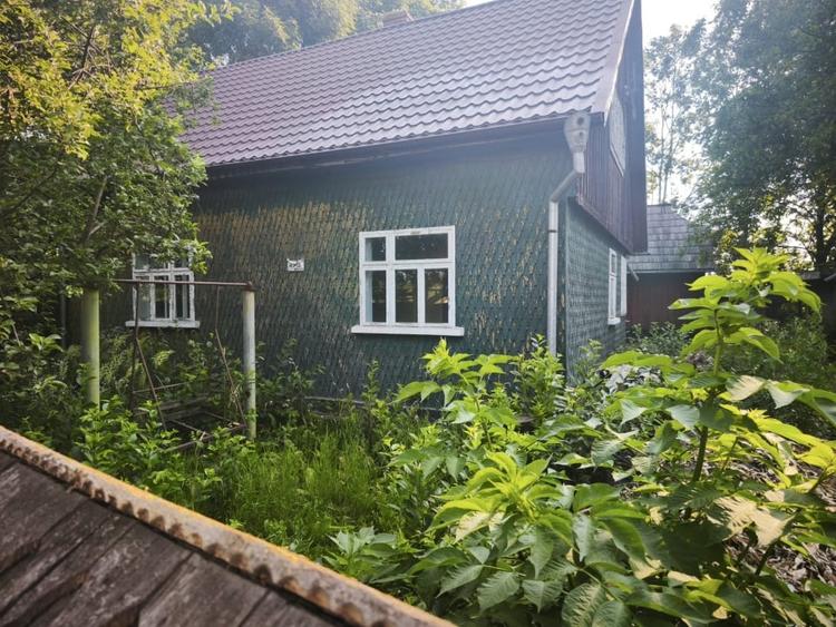 Casă individuală cu 3 camere cu Teren 6500 Mp în Negostina