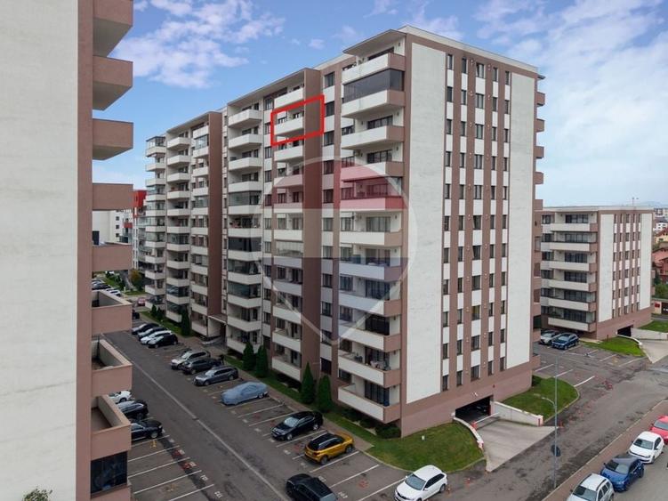 Apartament cu 2 camere decomandat în Tractorul
