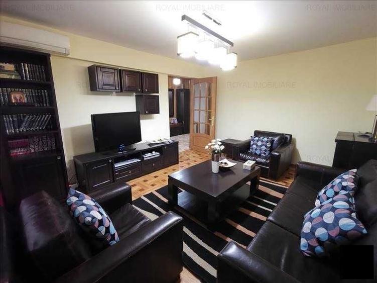 Apartament cu 3 camere decomandat în Ultracentral
